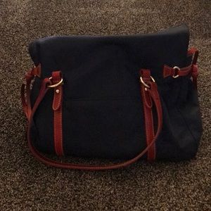 dooney & bourke nylon smith shoulder handbag
